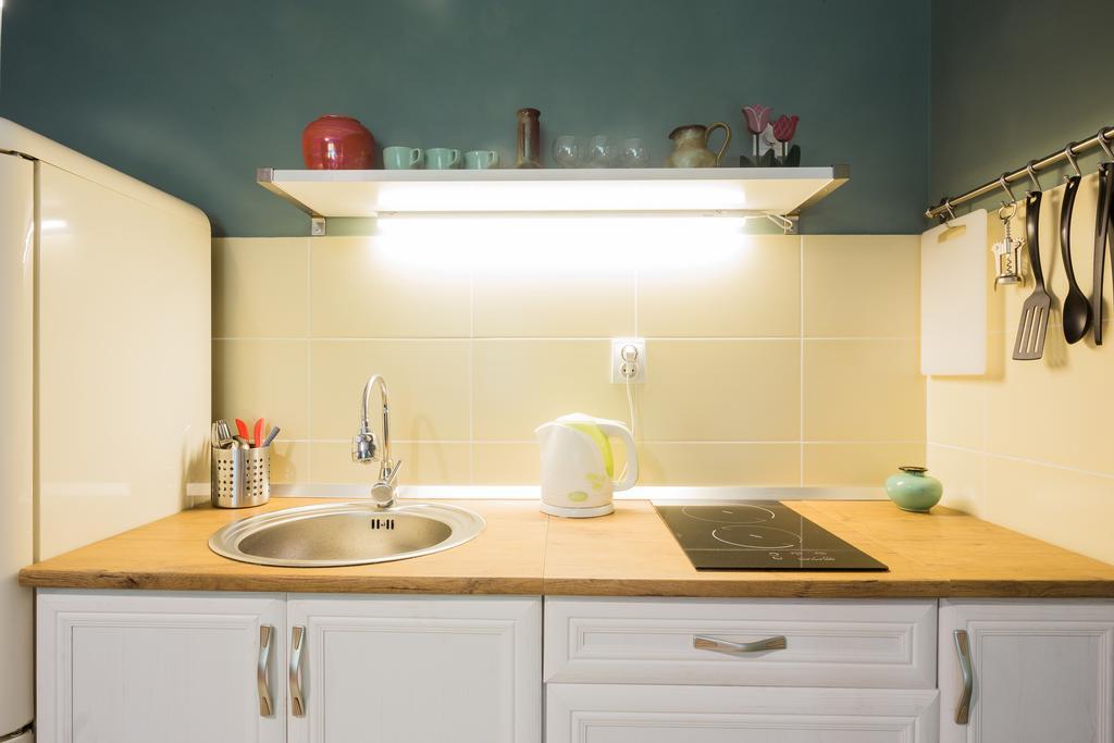 ! Promo! Central Evergreen Studio - Free Public Parking-Fast Wi-Fi Novi Sad Buitenkant foto