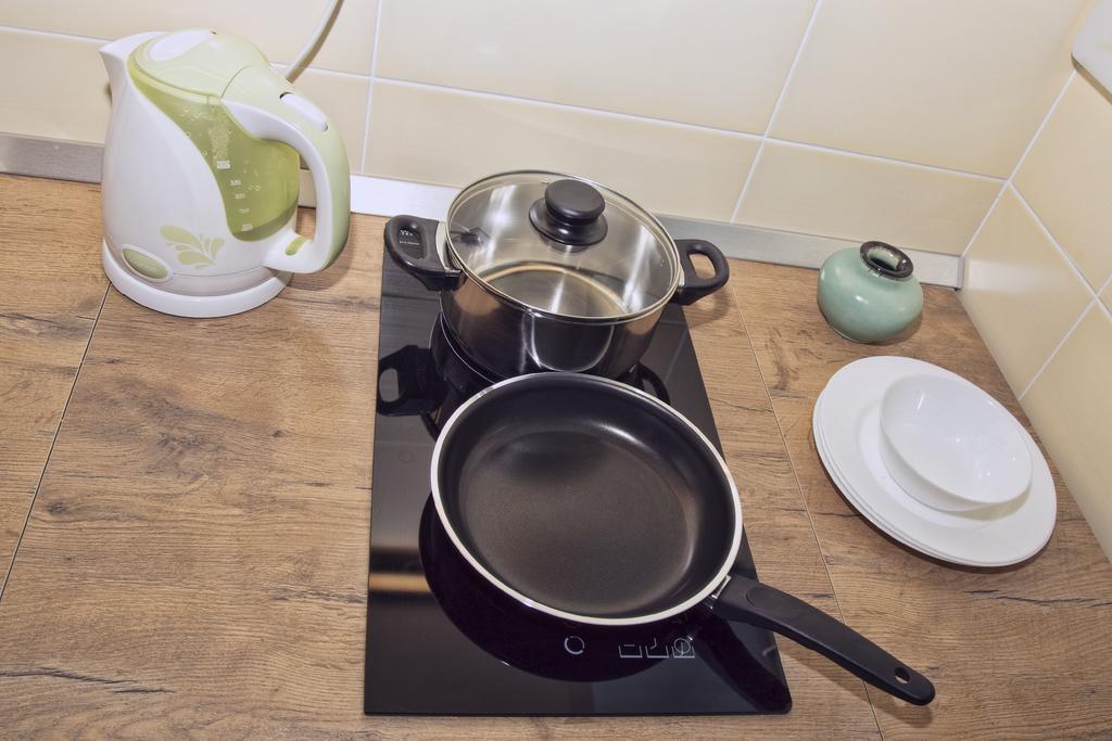 ! Promo! Central Evergreen Studio - Free Public Parking-Fast Wi-Fi Novi Sad Buitenkant foto