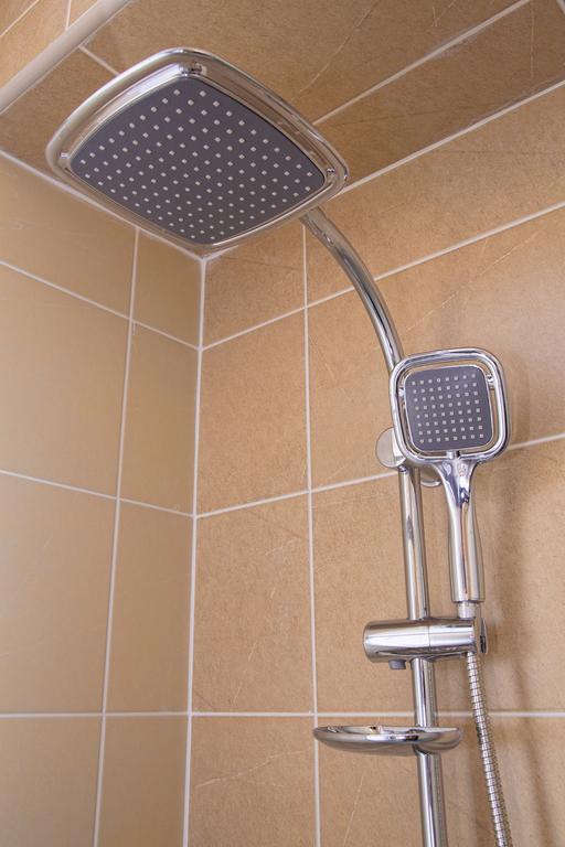 ! Promo! Central Evergreen Studio - Free Public Parking-Fast Wi-Fi Novi Sad Buitenkant foto
