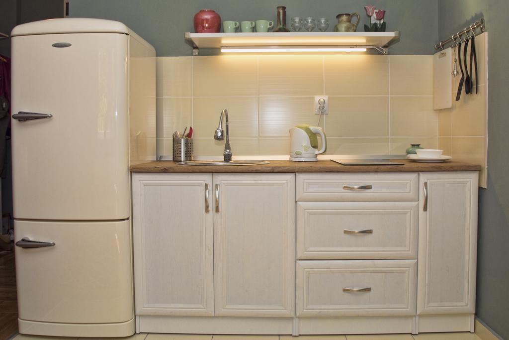 ! Promo! Central Evergreen Studio - Free Public Parking-Fast Wi-Fi Novi Sad Buitenkant foto